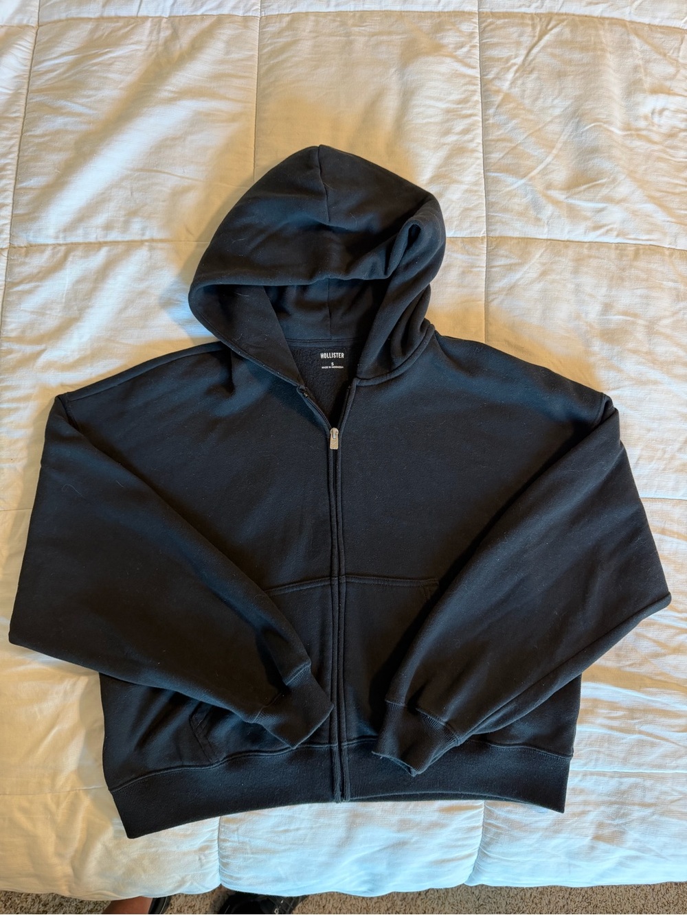 Hollister Black Men's Full-Zip Hooded Sweater